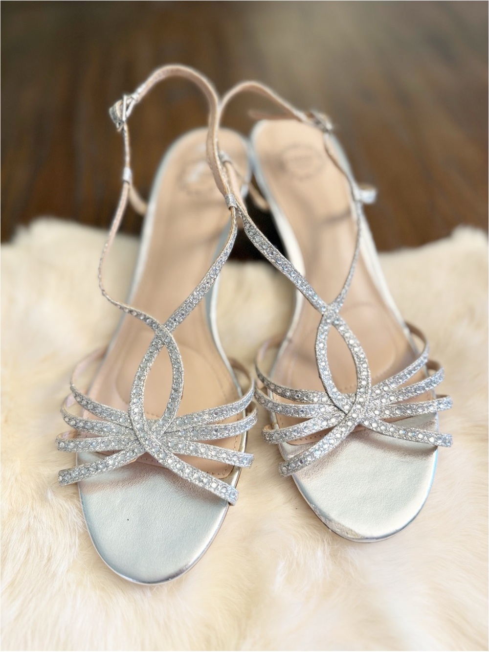 I.Miller Metallic Silver Rhinestone Strappy Low Wedge Sandals ✨ 8.5